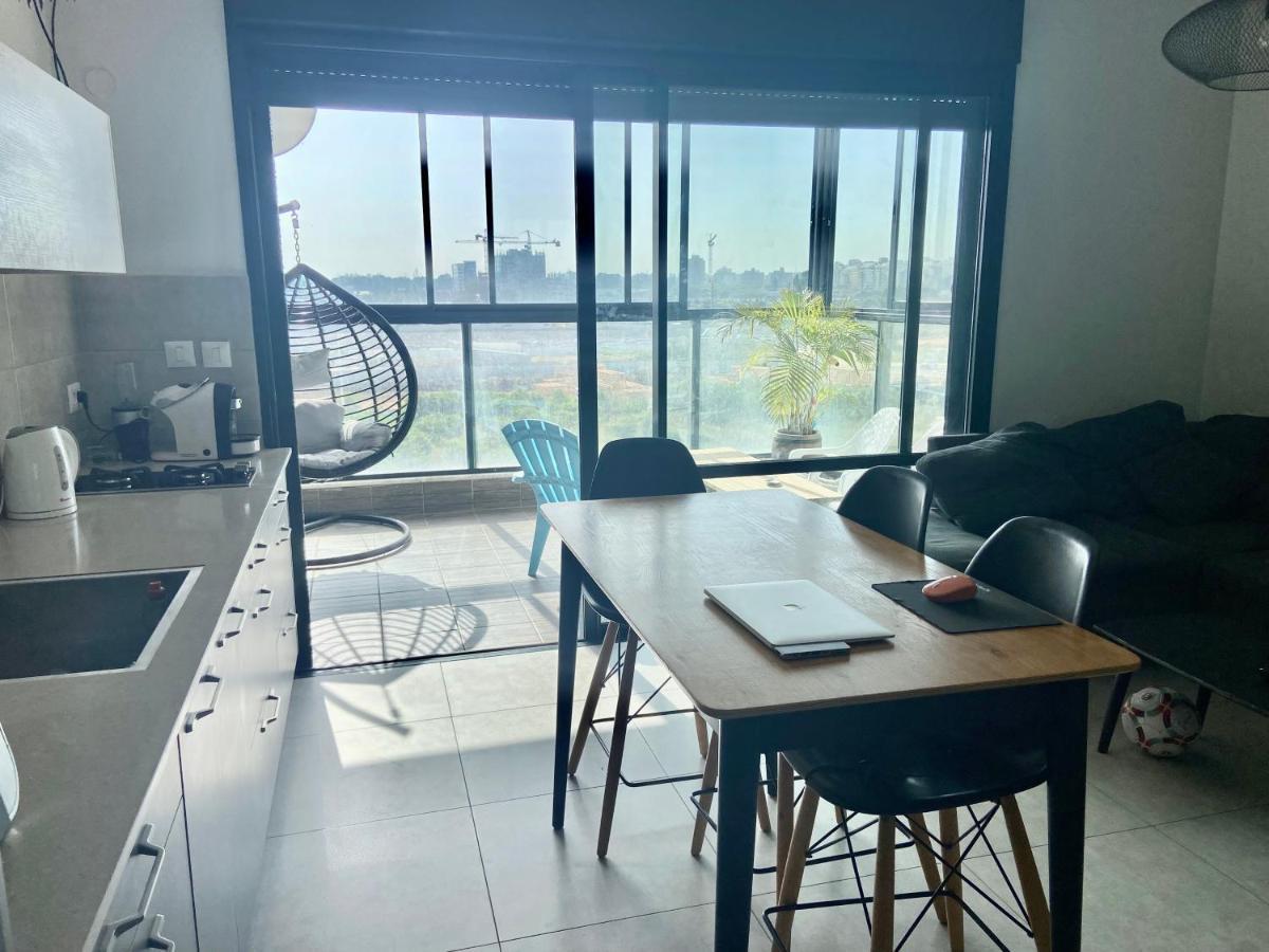 Beauty Apartment 3 Rooms Wi-Fi Netanya Luaran gambar