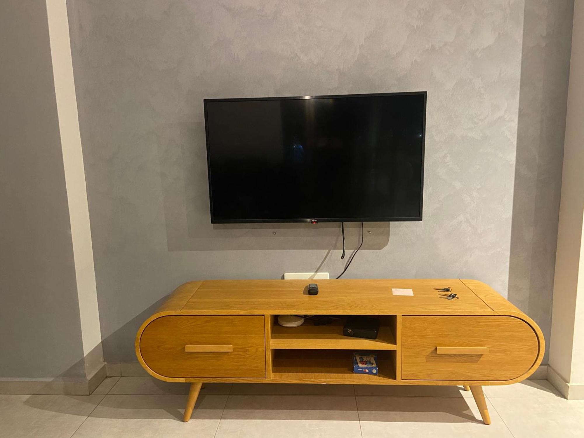 Beauty Apartment 3 Rooms Wi-Fi Netanya Luaran gambar